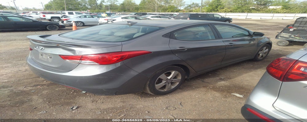 5NPDH4AE0DH372295 2013 HYUNDAI ELANTRA photo no. 4