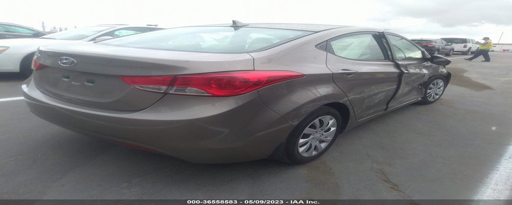 5NPDH4AE8DH193938 2013 HYUNDAI ELANTRA photo no. 4