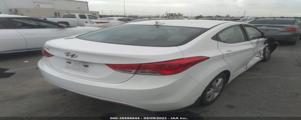 5NPDH4AE6DH409043 2013 HYUNDAI ELANTRA photo no. 4