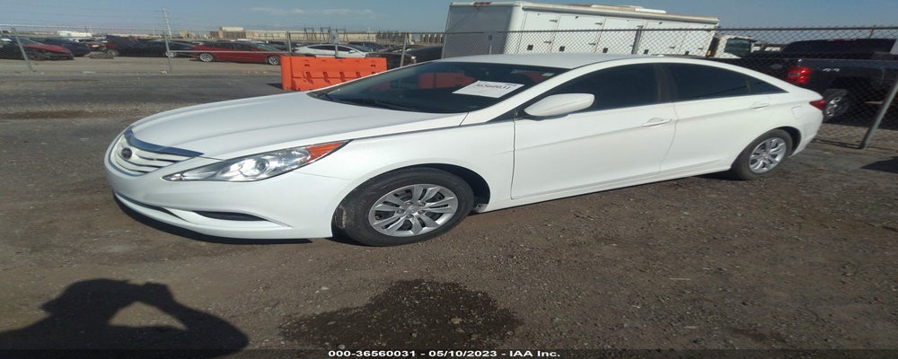 5NPEB4AC5BH201527 2011 HYUNDAI SONATA photo no. 2