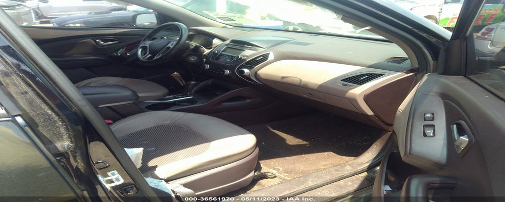 KM8JU3AC3BU276098 2011 HYUNDAI TUCSON photo no. 5