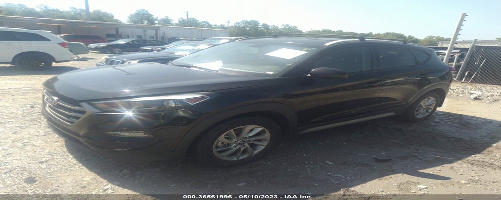 KM8J33A44HU310148 2017 HYUNDAI TUCSON photo no. 2
