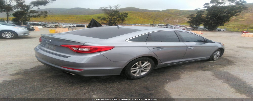 5NPE24AF5HH574201 2017 HYUNDAI SONATA photo no. 4
