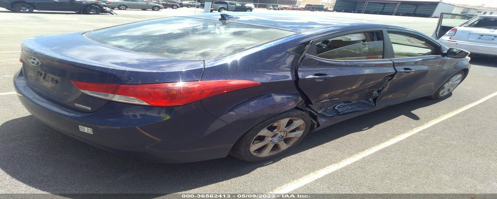 5NPDH4AE5DH175087 2013 HYUNDAI ELANTRA photo no. 4