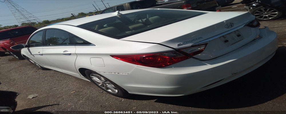 5NPEB4AC3BH132885 2011 HYUNDAI SONATA photo no. 3