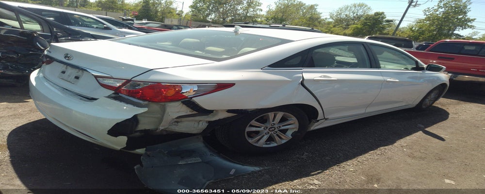 5NPEB4AC3BH132885 2011 HYUNDAI SONATA photo no. 4