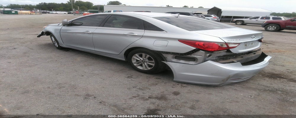 5NPEB4AC3DH768225 2013 HYUNDAI SONATA photo no. 3