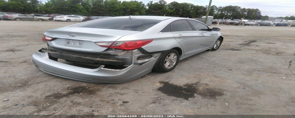 5NPEB4AC3DH768225 2013 HYUNDAI SONATA photo no. 4