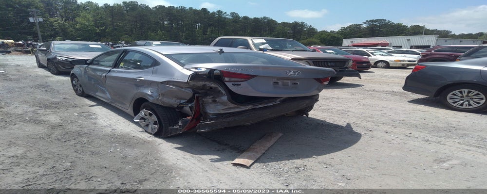 5NPDH4AE6GH676817 2016 HYUNDAI ELANTRA photo no. 3