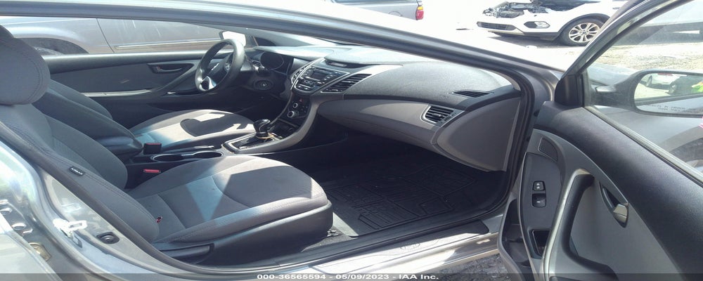 5NPDH4AE6GH676817 2016 HYUNDAI ELANTRA photo no. 5