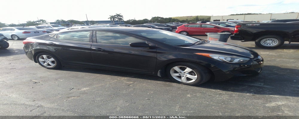 5NPDH4AE3DH381993 2013 HYUNDAI ELANTRA photo no. 3