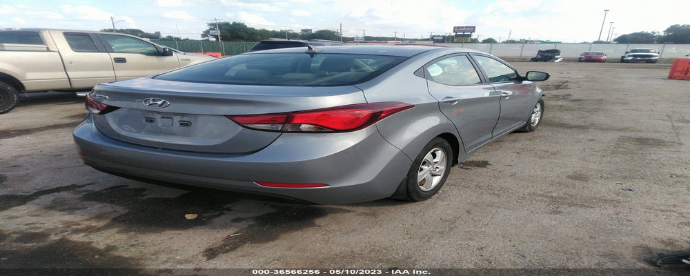 KMHDH4AE4FU452865 2015 HYUNDAI ELANTRA photo no. 4