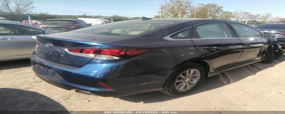 5NPE24AFXJH687258 2018 HYUNDAI SONATA photo no. 4