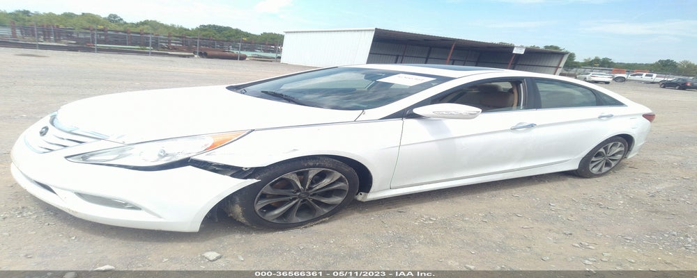 5NPEC4AB1EH843896 2014 HYUNDAI SONATA photo no. 2
