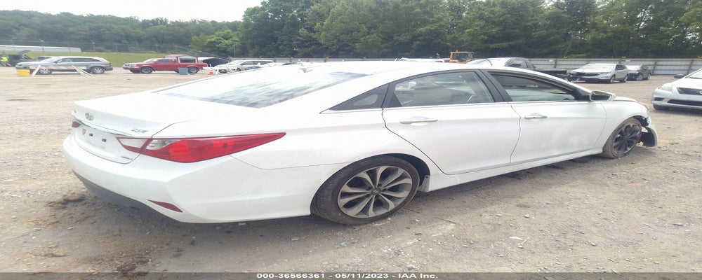 5NPEC4AB1EH843896 2014 HYUNDAI SONATA photo no. 4