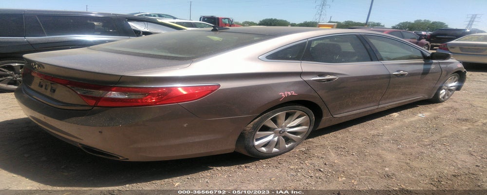 KMHFH4JG0DA267477 2013 HYUNDAI AZERA photo no. 4