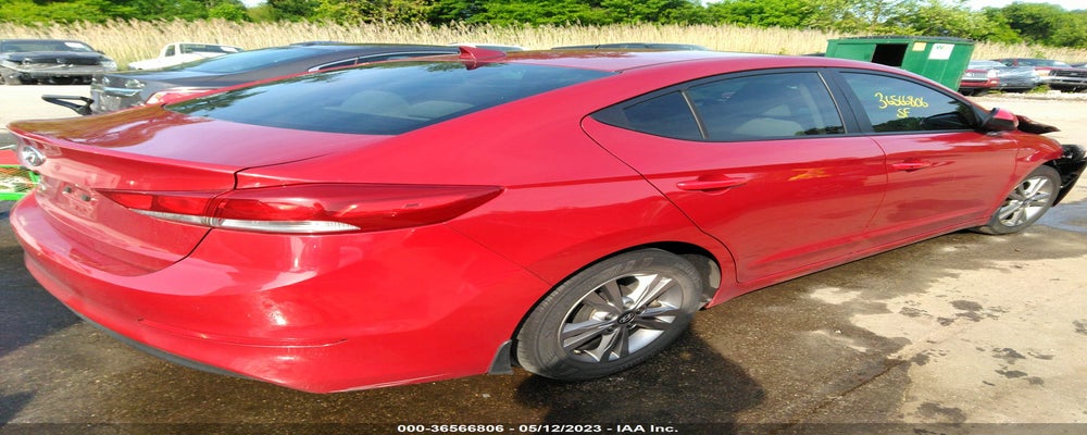 KMHD84LFXHU355548 2017 HYUNDAI ELANTRA photo no. 4