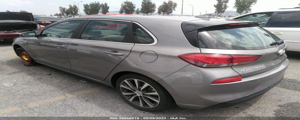 KMHH35LE6LU127620 2020 HYUNDAI ELANTRA GT photo no. 3