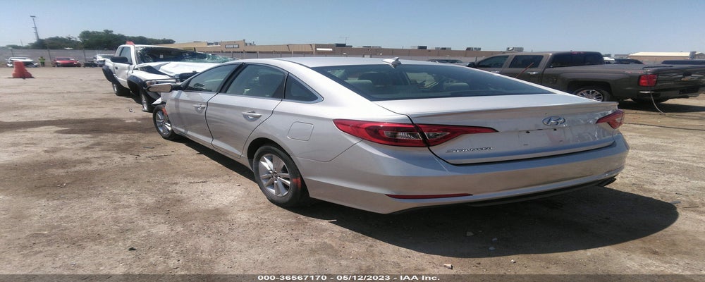 5NPE24AF4HH527211 2017 HYUNDAI SONATA photo no. 3