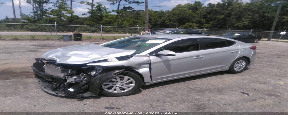 5NPD74LF7JH276118 2018 HYUNDAI ELANTRA photo no. 2
