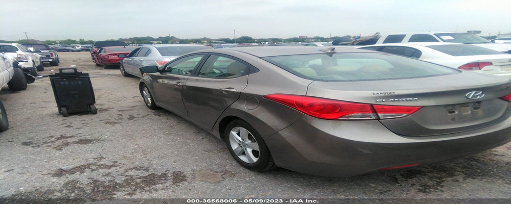 5NPDH4AE5DH242691 2013 HYUNDAI ELANTRA photo no. 3