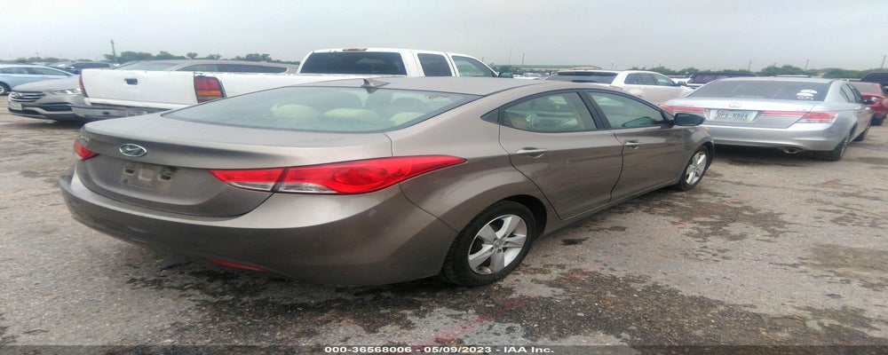 5NPDH4AE5DH242691 2013 HYUNDAI ELANTRA photo no. 4