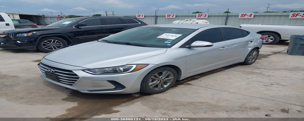 5NPD84LF4HH085831 2017 HYUNDAI ELANTRA photo no. 2