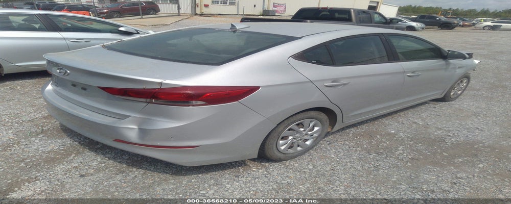 5NPD74LFXHH137918 2017 HYUNDAI ELANTRA photo no. 4