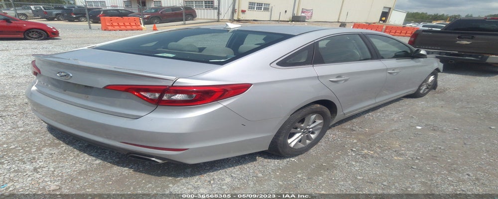 5NPE24AF4HH493240 2017 HYUNDAI SONATA photo no. 4