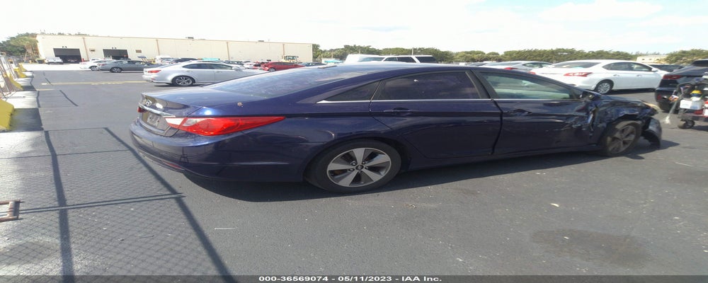 5NPEB4AC6BH293893 2011 HYUNDAI SONATA photo no. 4