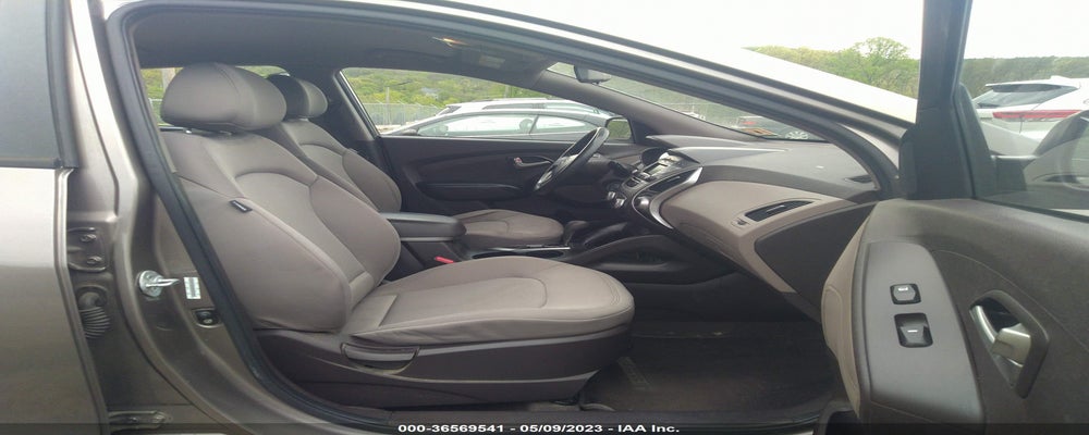 KM8JT3AB2BU201273 2011 HYUNDAI TUCSON photo no. 5