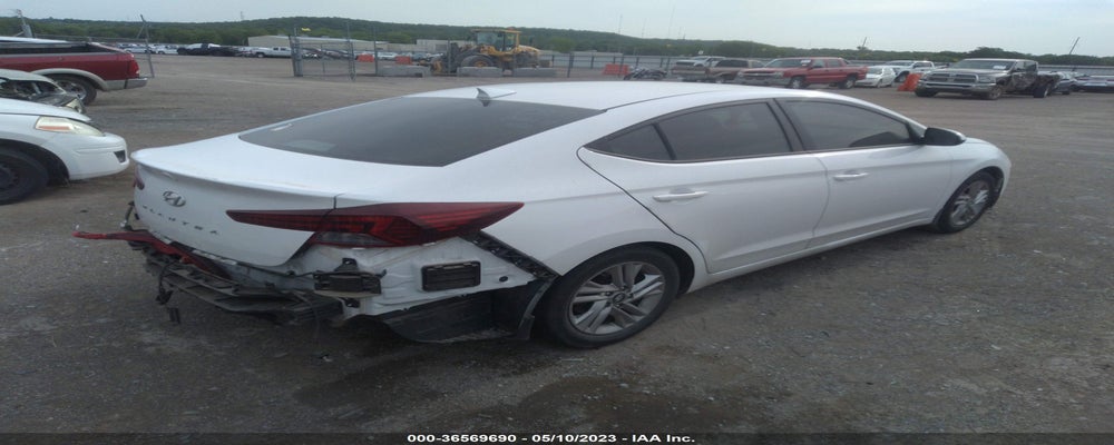 5NPD84LF6LH587992 2020 HYUNDAI ELANTRA photo no. 4