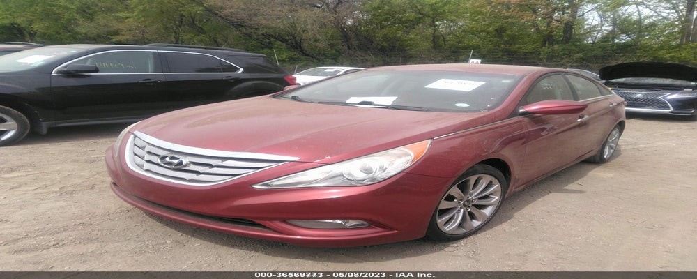 5NPEC4AC1BH049372 2011 HYUNDAI SONATA photo no. 2