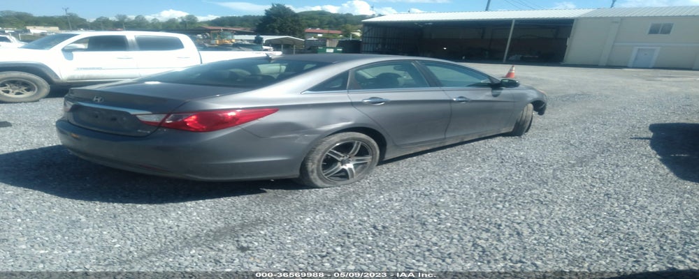 5NPEC4AC2BH298733 2011 HYUNDAI SONATA photo no. 4