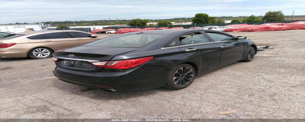 5NPEC4AC3DH550024 2013 HYUNDAI SONATA photo no. 4