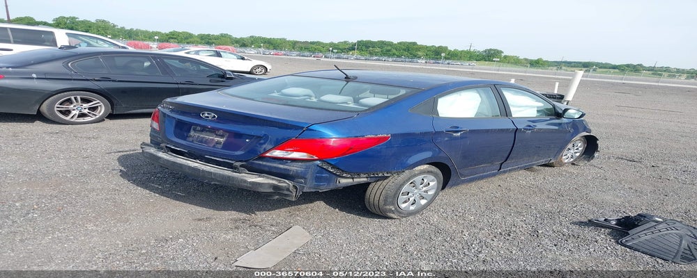 KMHCT4AE9HU183520 2017 HYUNDAI ACCENT photo no. 4