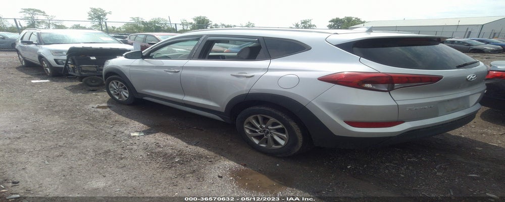 KM8J3CA43JU676673 2018 HYUNDAI TUCSON photo no. 3