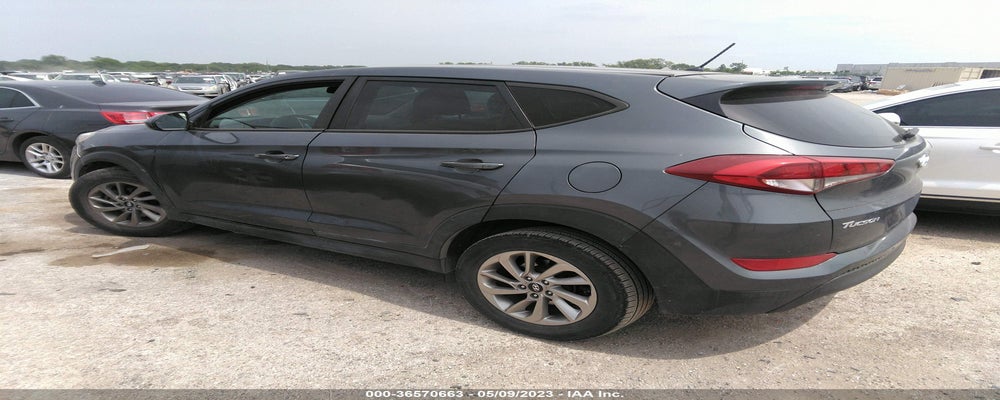 KM8J2CA4XJU656584 2018 HYUNDAI TUCSON photo no. 3