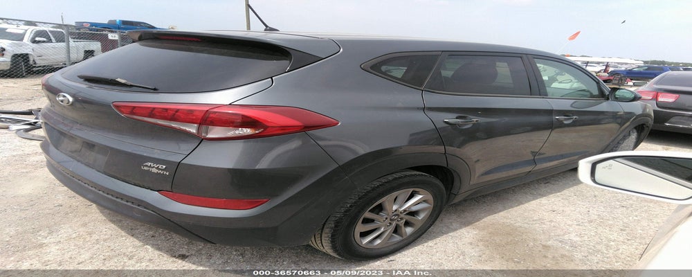KM8J2CA4XJU656584 2018 HYUNDAI TUCSON photo no. 4