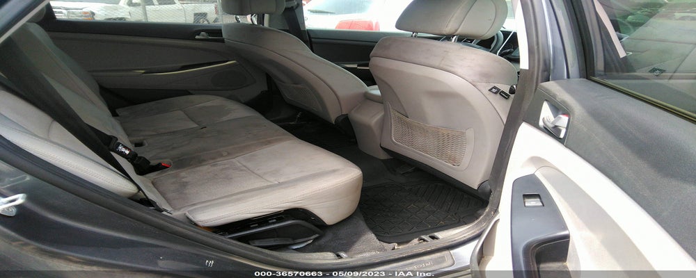 KM8J2CA4XJU656584 2018 HYUNDAI TUCSON photo no. 8
