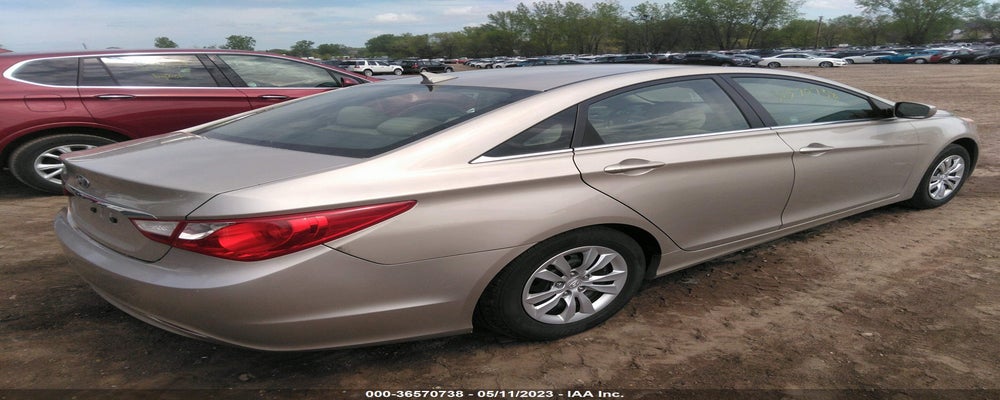 5NPEB4AC2BH073053 2011 HYUNDAI SONATA photo no. 4