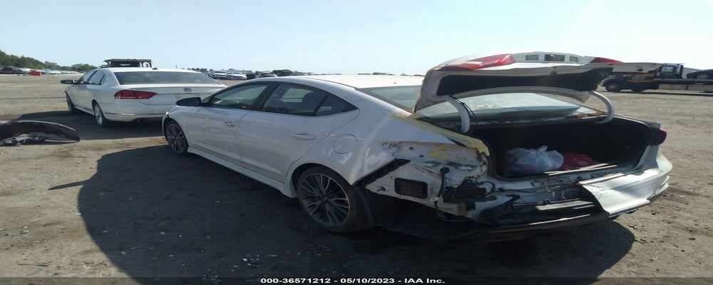 KMHD04LB8JU447705 2018 HYUNDAI ELANTRA photo no. 3