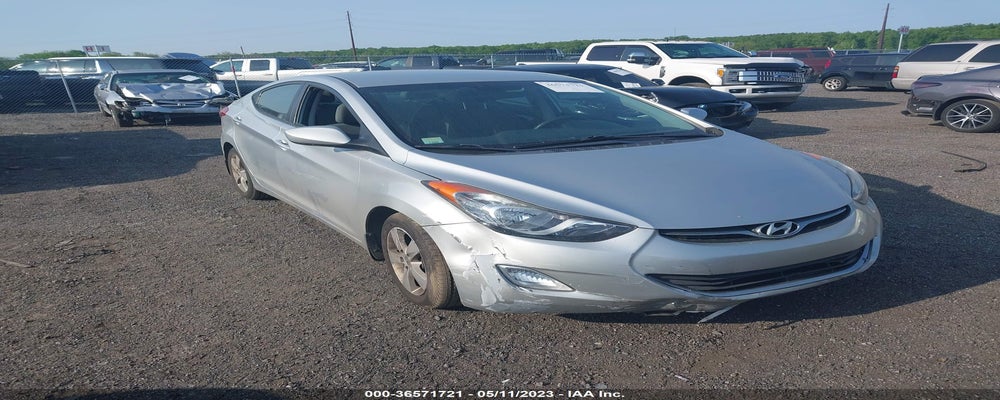 5NPDH4AE0DH302201 2013 HYUNDAI ELANTRA photo no. 3