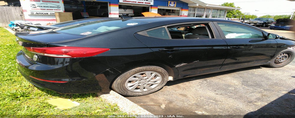 KMHD74LFXHU092545 2017 HYUNDAI ELANTRA photo no. 4