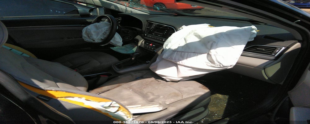 KMHD74LFXHU092545 2017 HYUNDAI ELANTRA photo no. 5