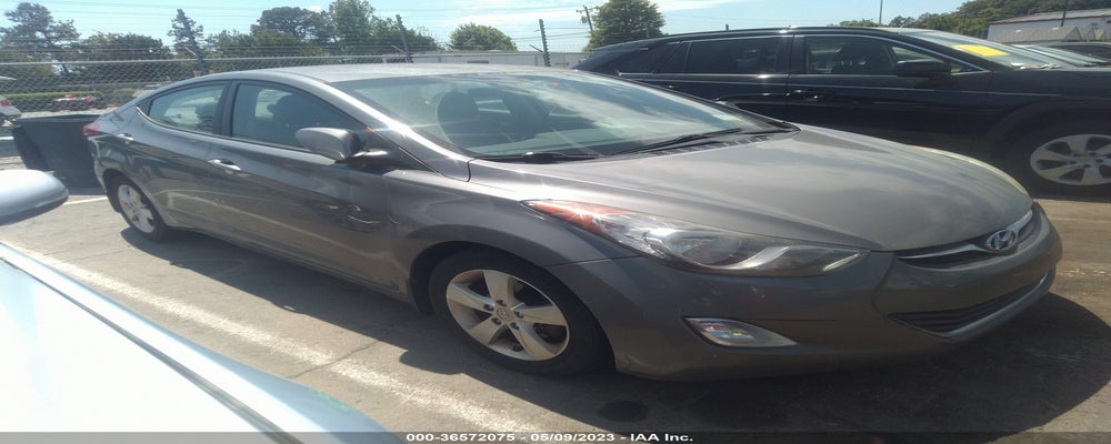 5NPDH4AE8DH330490 2013 HYUNDAI ELANTRA photo no. 4