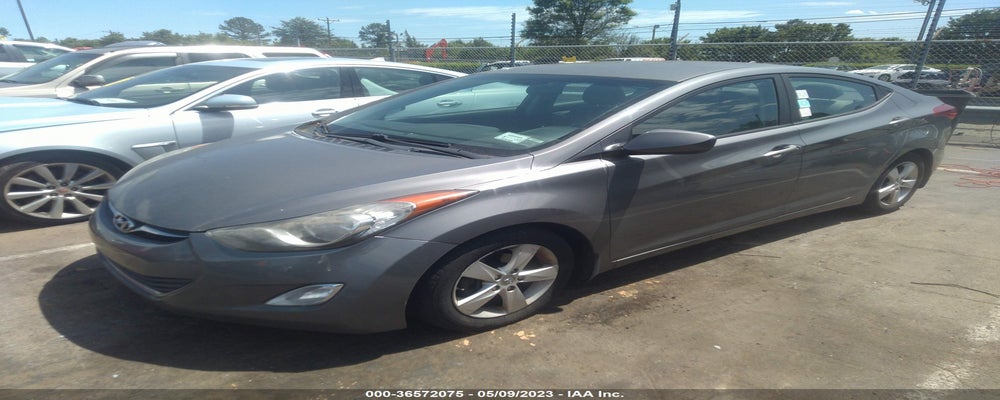 5NPDH4AE8DH330490 2013 HYUNDAI ELANTRA photo no. 2