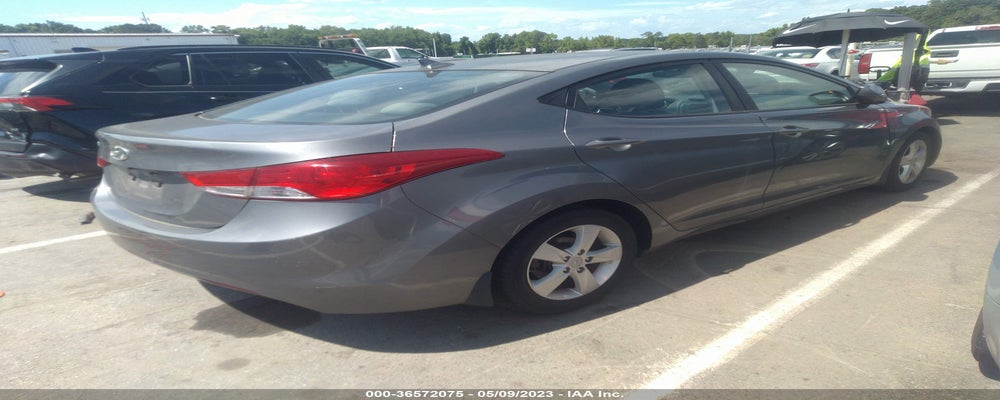 5NPDH4AE8DH330490 2013 HYUNDAI ELANTRA photo no. 4
