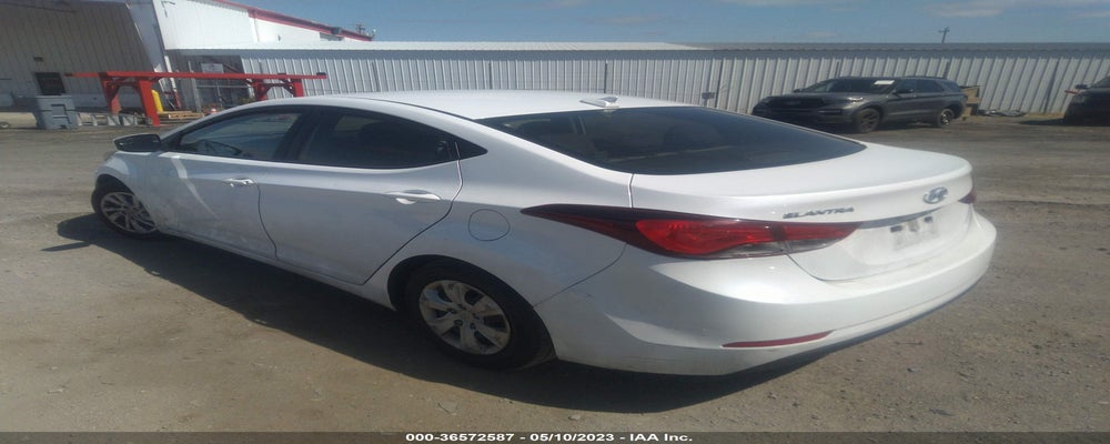 5NPDH4AE1GH736454 2016 HYUNDAI ELANTRA photo no. 3