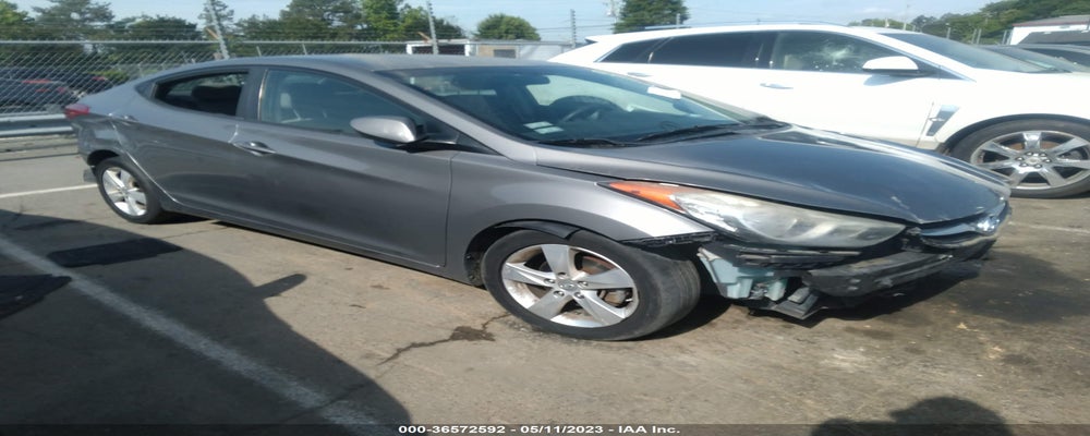 5NPDH4AE5DH321147 2013 HYUNDAI ELANTRA photo no. 4